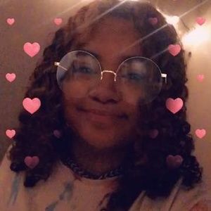 Meet your Posher, Becca